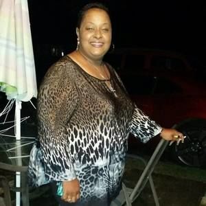 Meet your Posher, Vee